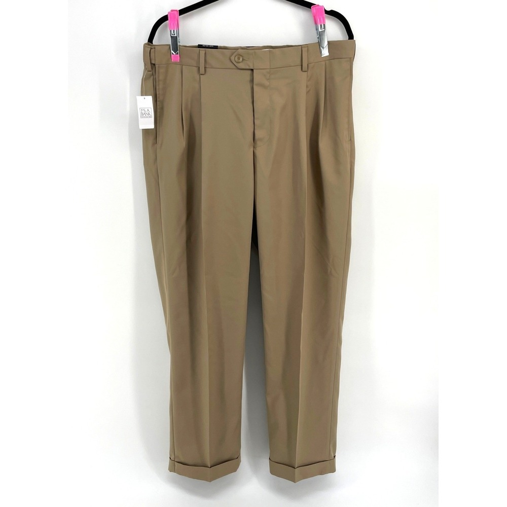 NWT Jos A Bank Traveler Performance Traditional Fit Pleated Cuffed Pants 35x30
